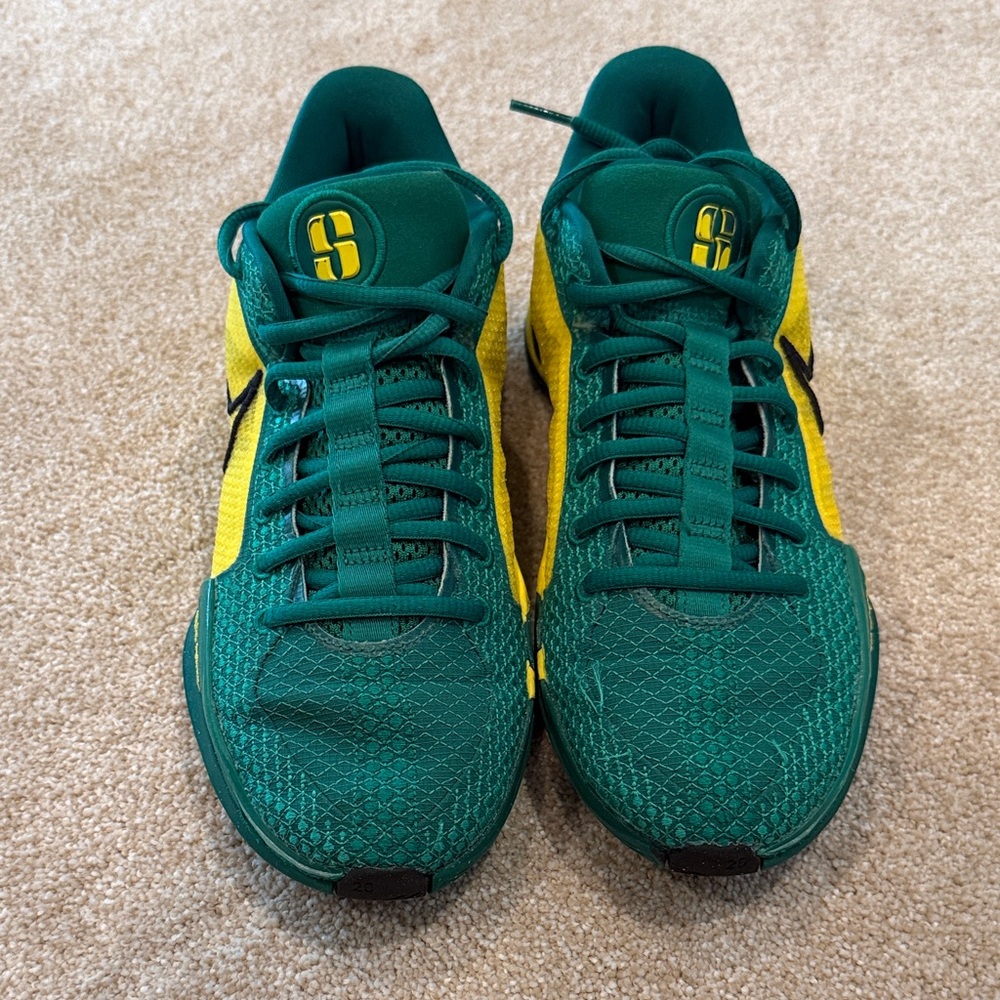 Nike Sabrina 1 Oregon Ducks Women’s Basketball Shoes